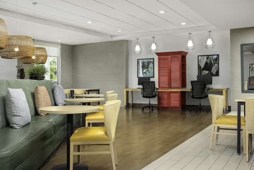 Home2 Suites by Hilton Tallahassee State Capitol, Lobby