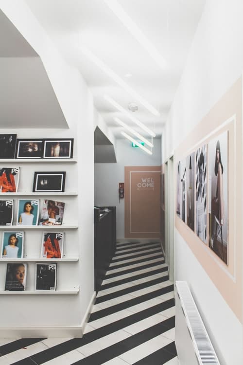 The Magazine Hotel, Lobby