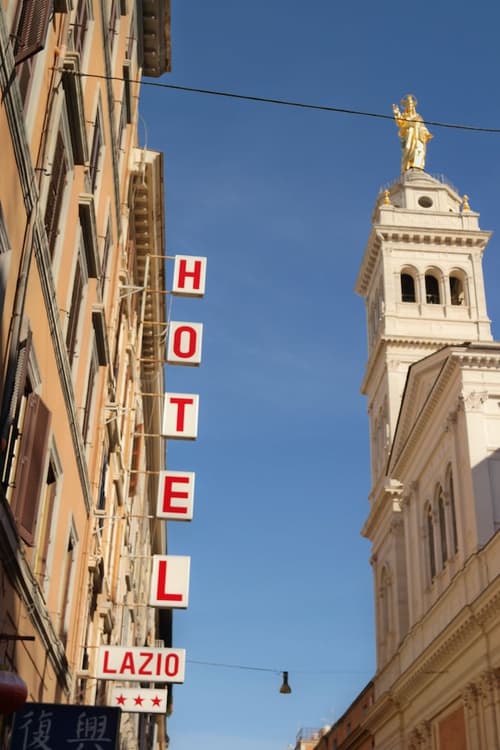 Raeli Hotel Lazio, Front of property