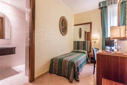 Raeli Hotel Lazio, Room