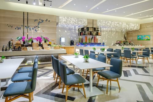 Holiday Inn Express Chengdu Huanhuaxi by IHG, Primary image