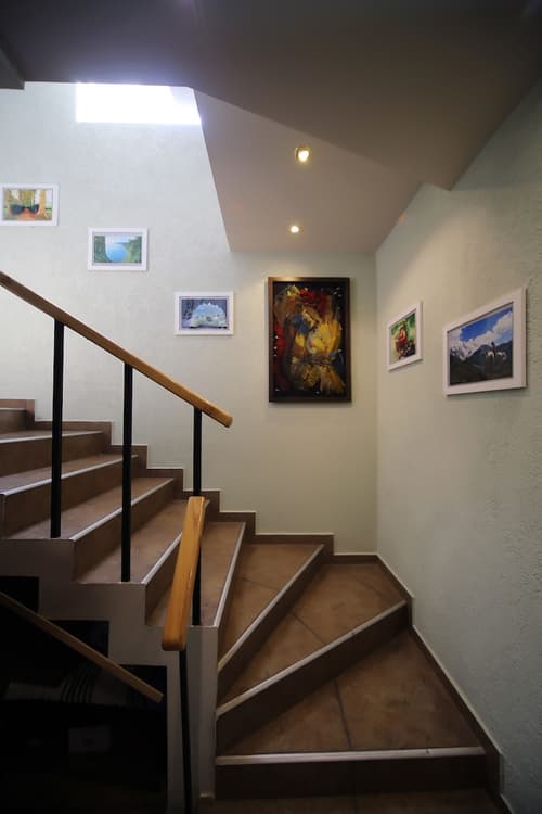 Hotel Kutaisi Globus, Check-in/check-out kiosk