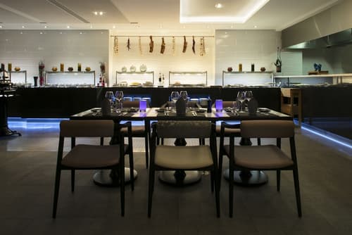 Tangla Hotel Brussels, Buffet