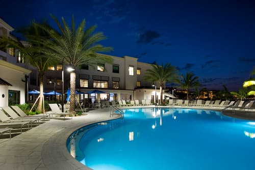 Hyatt House Naples/5th Avenue, Outdoor pool