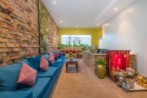 Indra Porak Residence Hotel, Reception