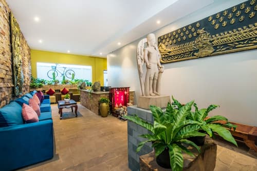 Indra Porak Residence Hotel, Reception