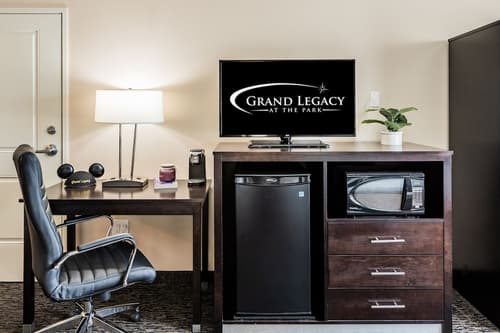 Grand Legacy At the Park, Room