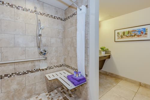 Grand Legacy At the Park, Room