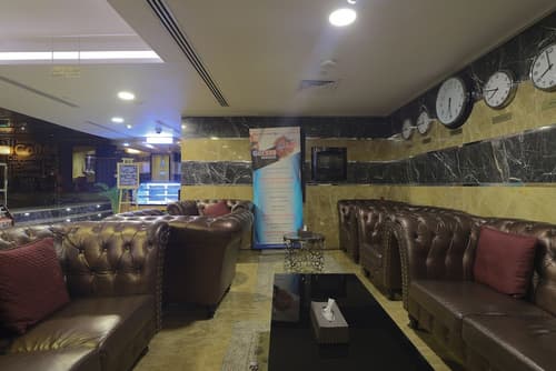 Queen Palace Hotel, Lobby