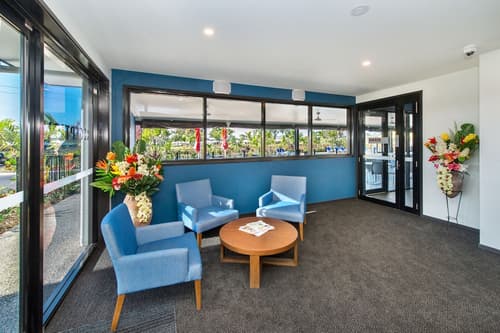 Quality Resort Parkhurst, Interior entrance