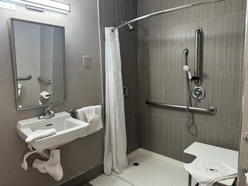 Motel 6 Hollywood, Room