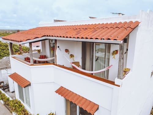 Hotel Cucuve, Front of property