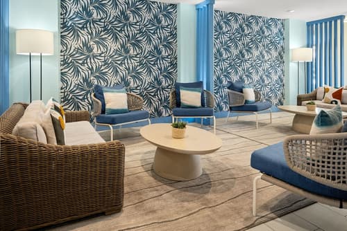 Courtyard by Marriott Nassau Downtown/Junkanoo Beach, Lobby