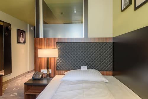 The Frankfurt Hotel, Room