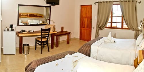 C'est Si Bon Hotel, Room