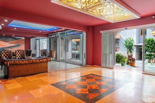 Belpoint Beach Hotel, Lobby