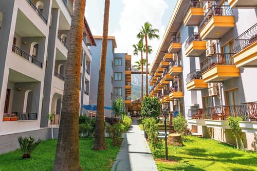 Belpoint Beach Hotel, Garden