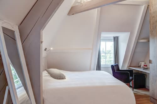 Le Château du Bost, Room