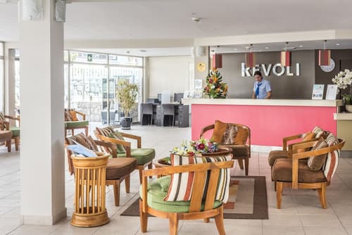 Grupotel Revoli, Reception