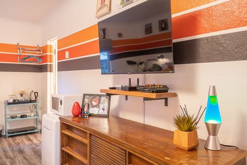 b.side motel + rv, Room