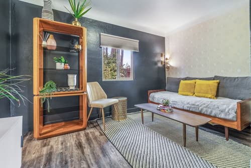 b.side motel + rv, Room