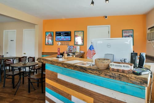 Adventure Inn & Motel, Reception