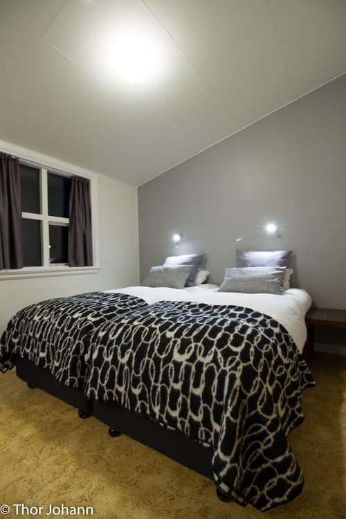 Hotel Hjarðarból, Room