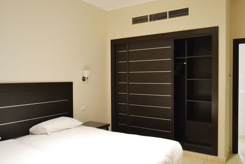 Rivoli Suites, Room
