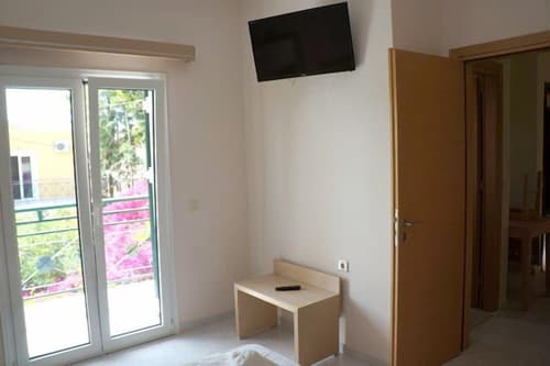 Angela Apartments, Room