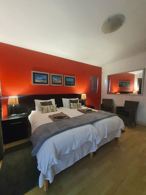 The Langholm Hotel, Room