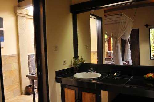 Tirta Sari Bungalows & Spa, Room