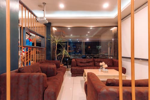 Aksular Hotel, Lobby sitting area