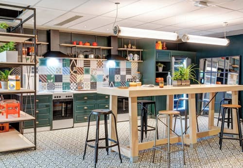 B&B HOME Paris Mairie de Saint-Ouen, Shared kitchen