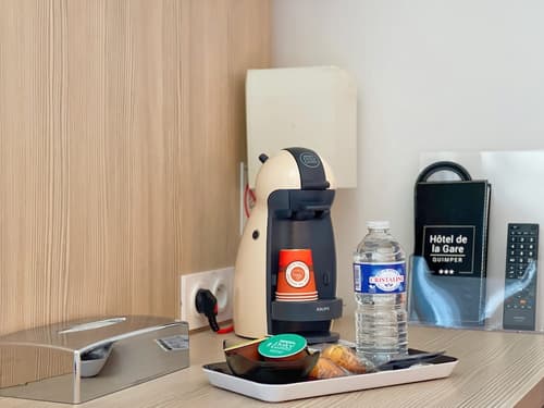 Hôtel de la Gare, Room