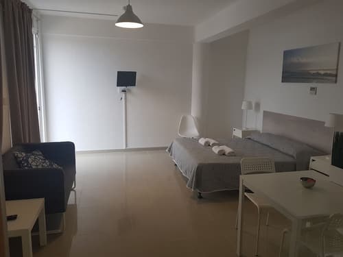 Valentinos Apartments, Room