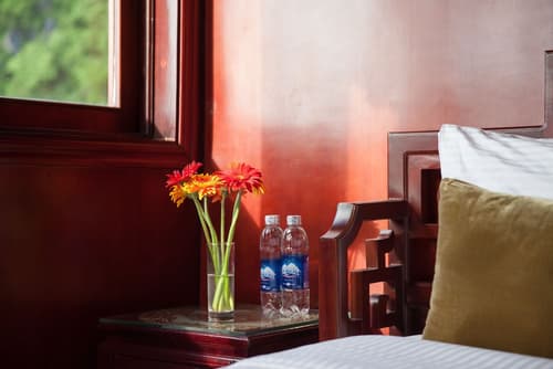 Halong Royal Palace Cruise, Room