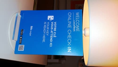 ibis budget Geneve Petit Lancy, Check-in/check-out kiosk