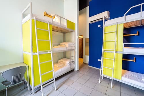 Abraham Tel Aviv, Room