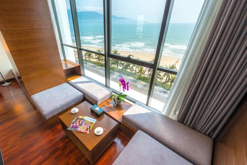 Grand Tourane Hotel, Room