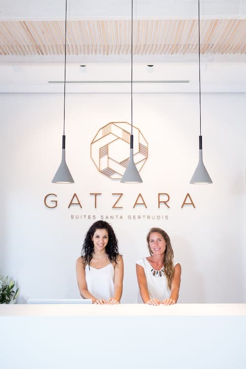 Gatzara Suites Santa Gertrudis, Interior entrance