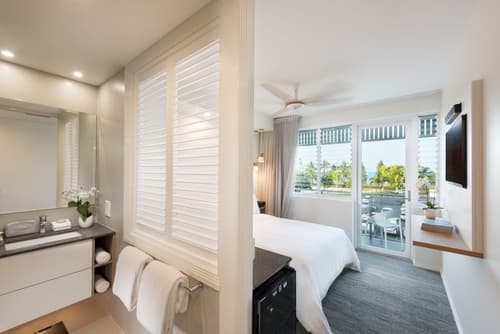 Heart Hotel and Gallery Whitsundays, Room