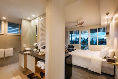 Heart Hotel and Gallery Whitsundays, Room