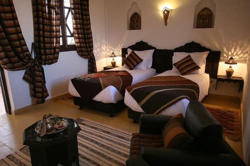 Riad Shaloma, Room