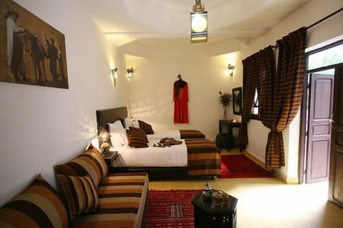 Riad Shaloma, Room