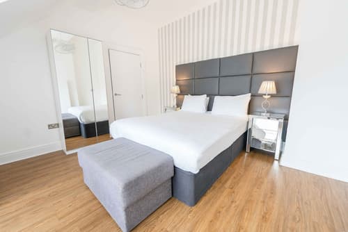 Edinburgh Castle Apartments and Suites, Room