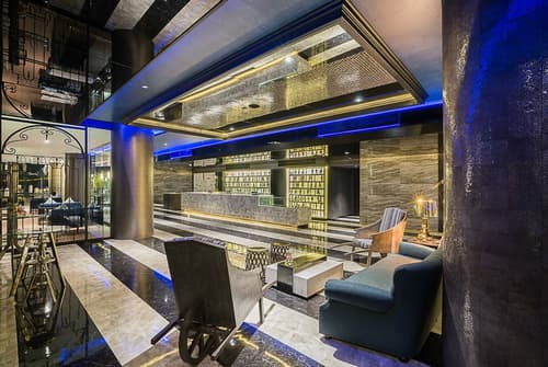 Mera Mare Pattaya, Interior entrance