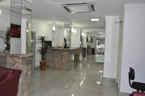 Hotel Diplomata, Reception