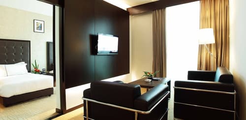 Symphony Suites, Room
