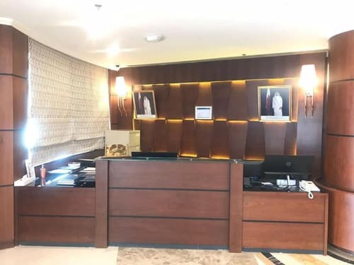 Royal Qatar Hotel, Reception