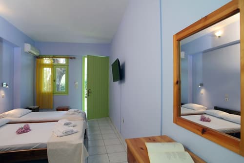 Summer House Louisa, Room